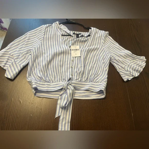 Vertical Striped Tie Top - Picture 5 of 8